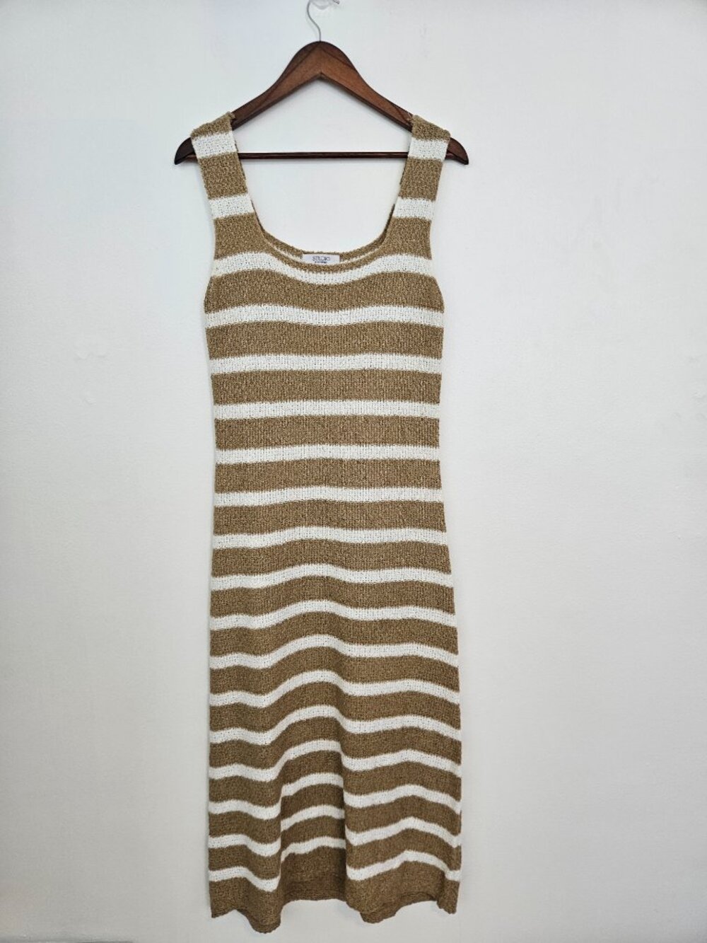 Studio by The Workshop L Large Knit Maxi Dress Sleeveless Tan and White